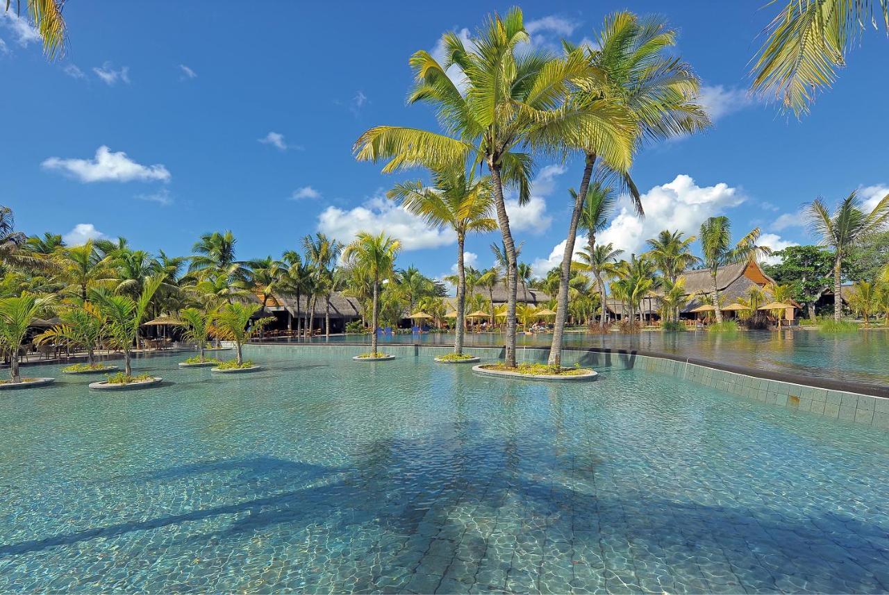 Trou Aux Biches Beachcomber Golf Resort & Spa Exterior photo The resort's lagoon