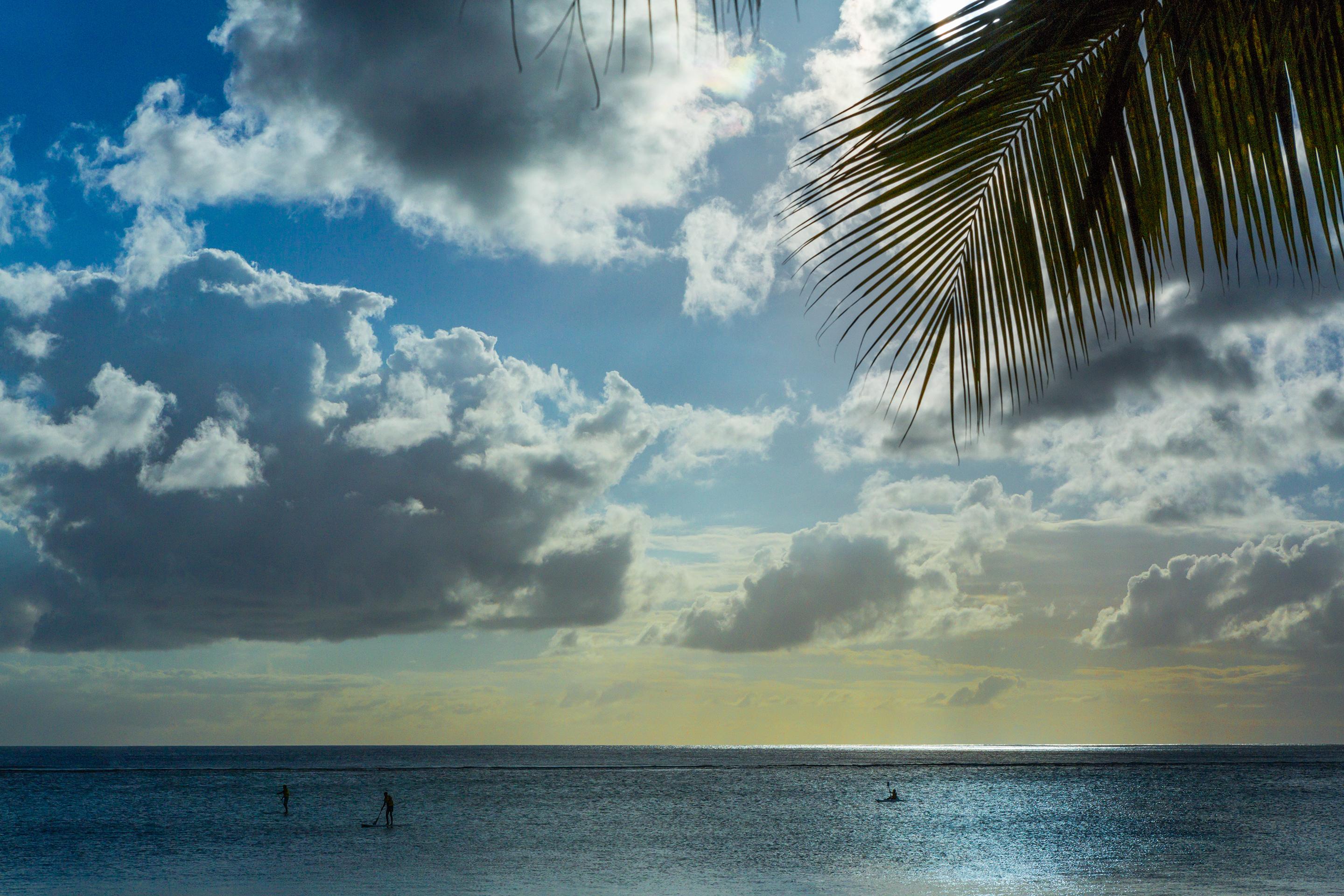 Trou Aux Biches Beachcomber Golf Resort & Spa Exterior photo Sunset at the beach